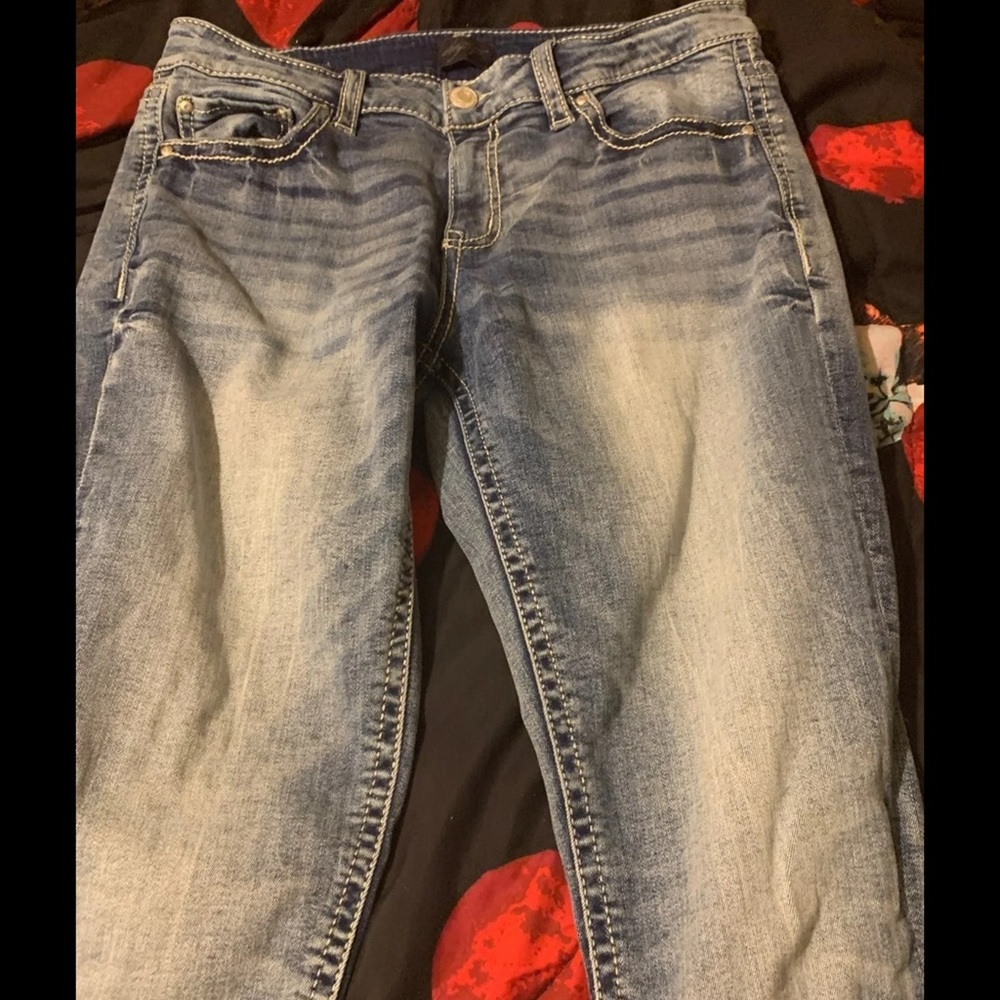 Buckle jeans